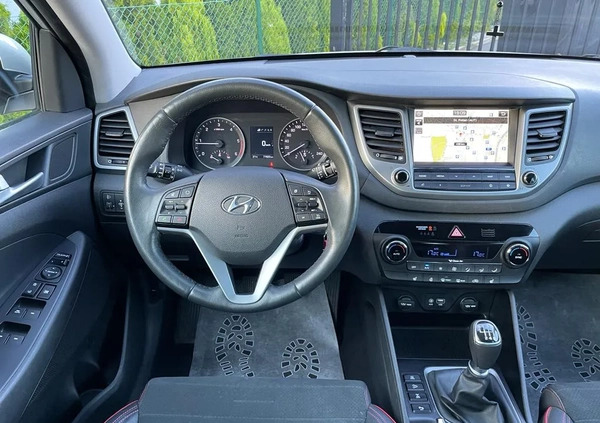 Hyundai Tucson cena 69900 przebieg: 77000, rok produkcji 2016 z Jarocin małe 254